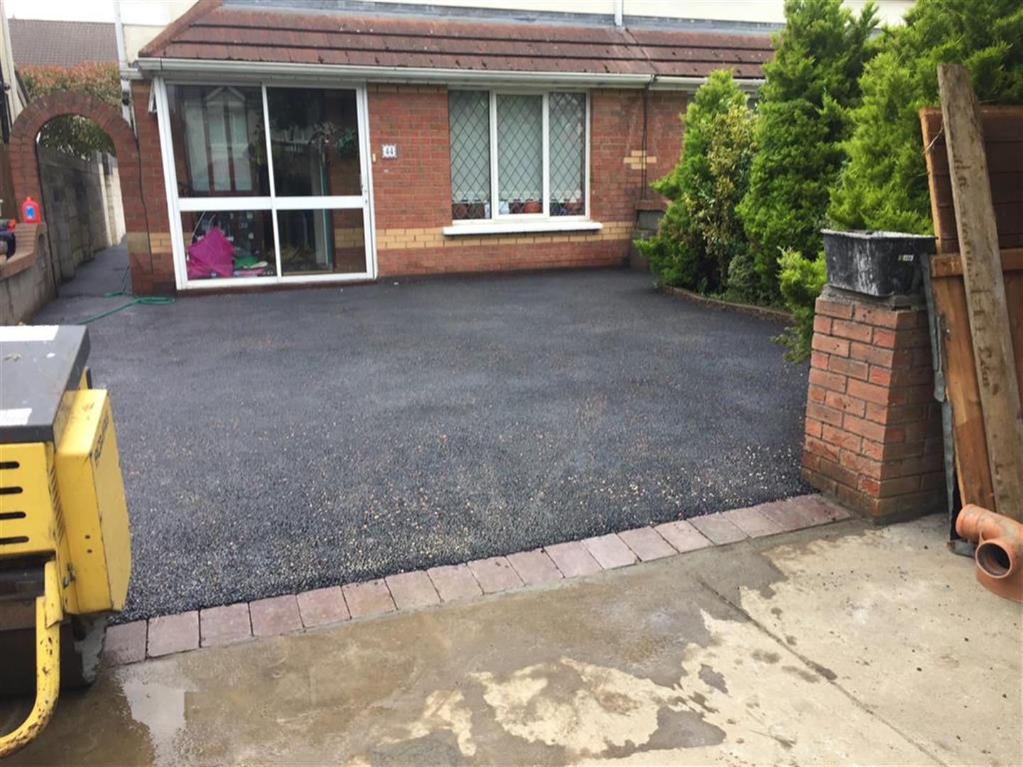 How O'Brien Driveways Installs Tarmac Surfaces Free Estimates